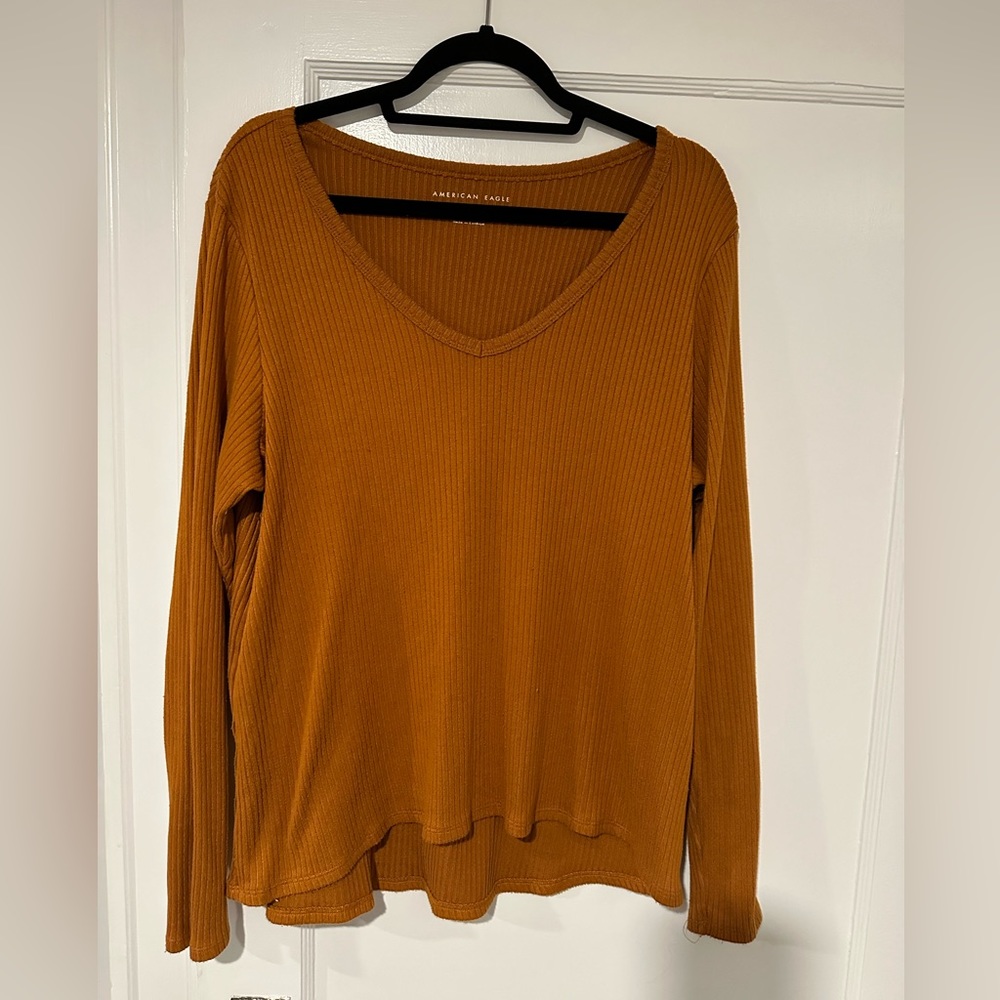 American eagle long sleeve light weight sweater/shirt size XL